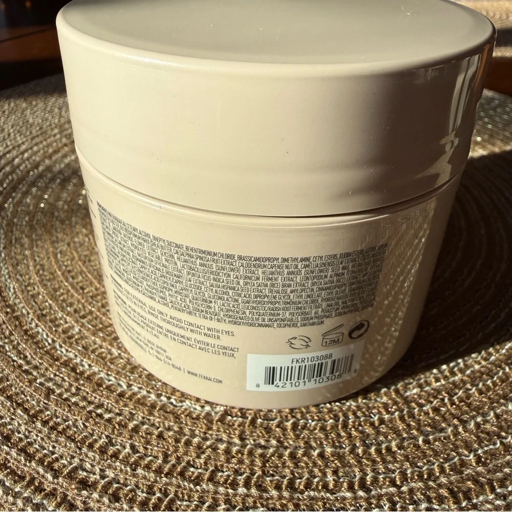 NEW Fekkai Shea Butter Miracle Mask - Intense Moisture Cream - 220 ML